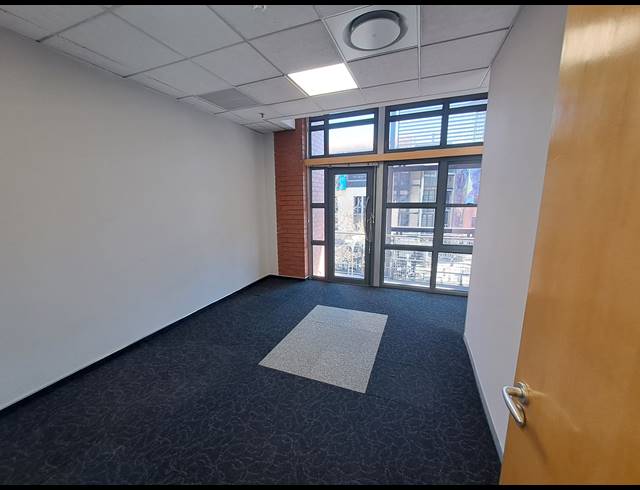 1,295M² OFFICE TO LET IN MELROSE ARCH